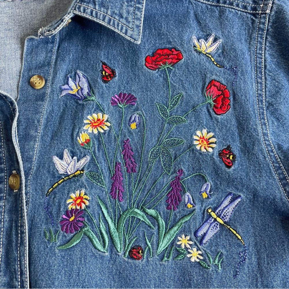 Vintage Lightweight Denim Embroidered Short Sleeve Button Down Shirt - Picture 3 of 5